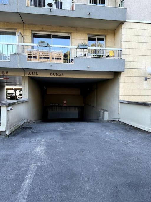 Appartement Neuf Avec Balcon Et Parking Prive Caen Luaran gambar